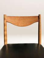 Set de 6 chaises modernistes avec assises en skaï noir