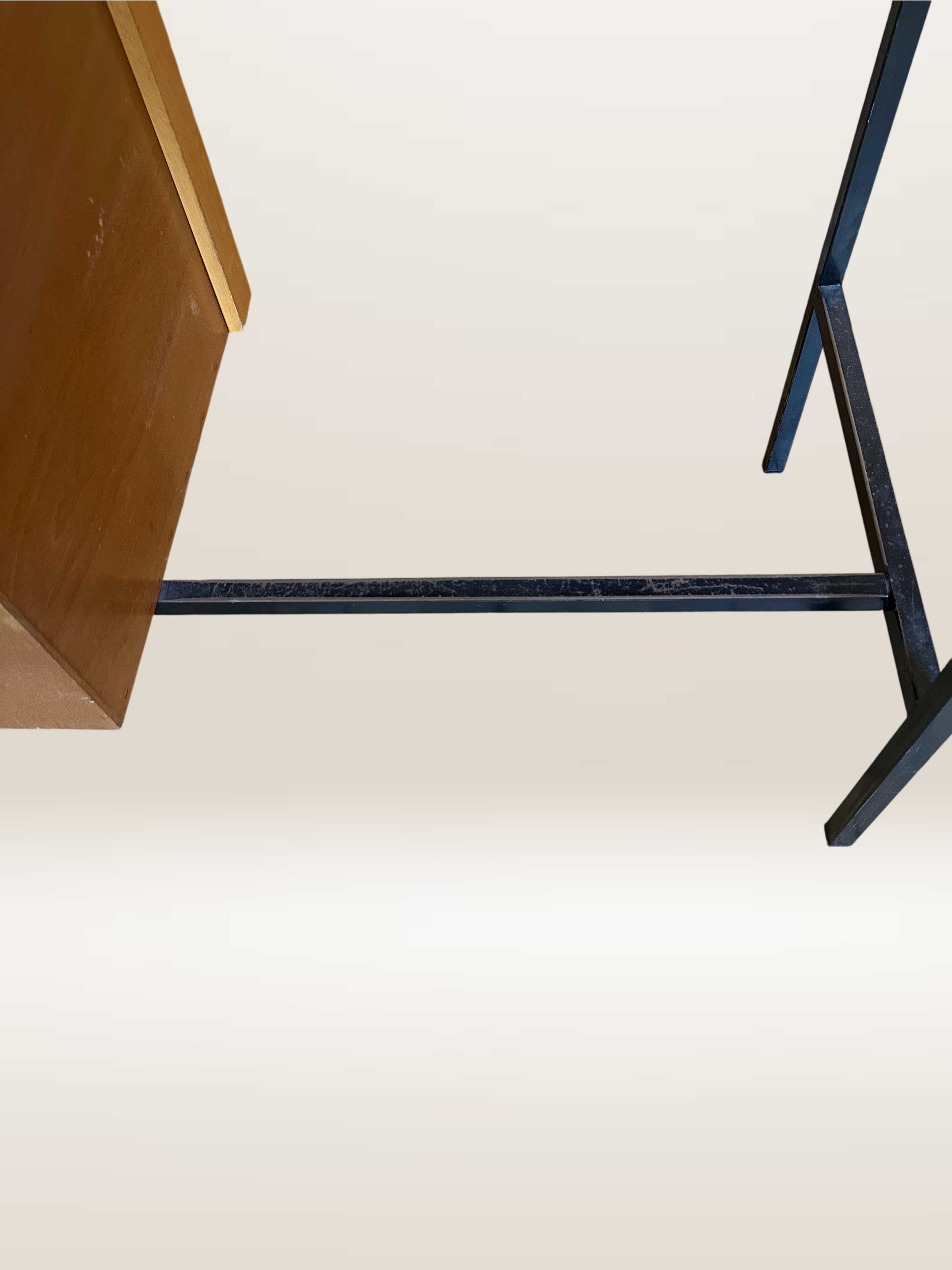 Bureau vintage en formica et métal