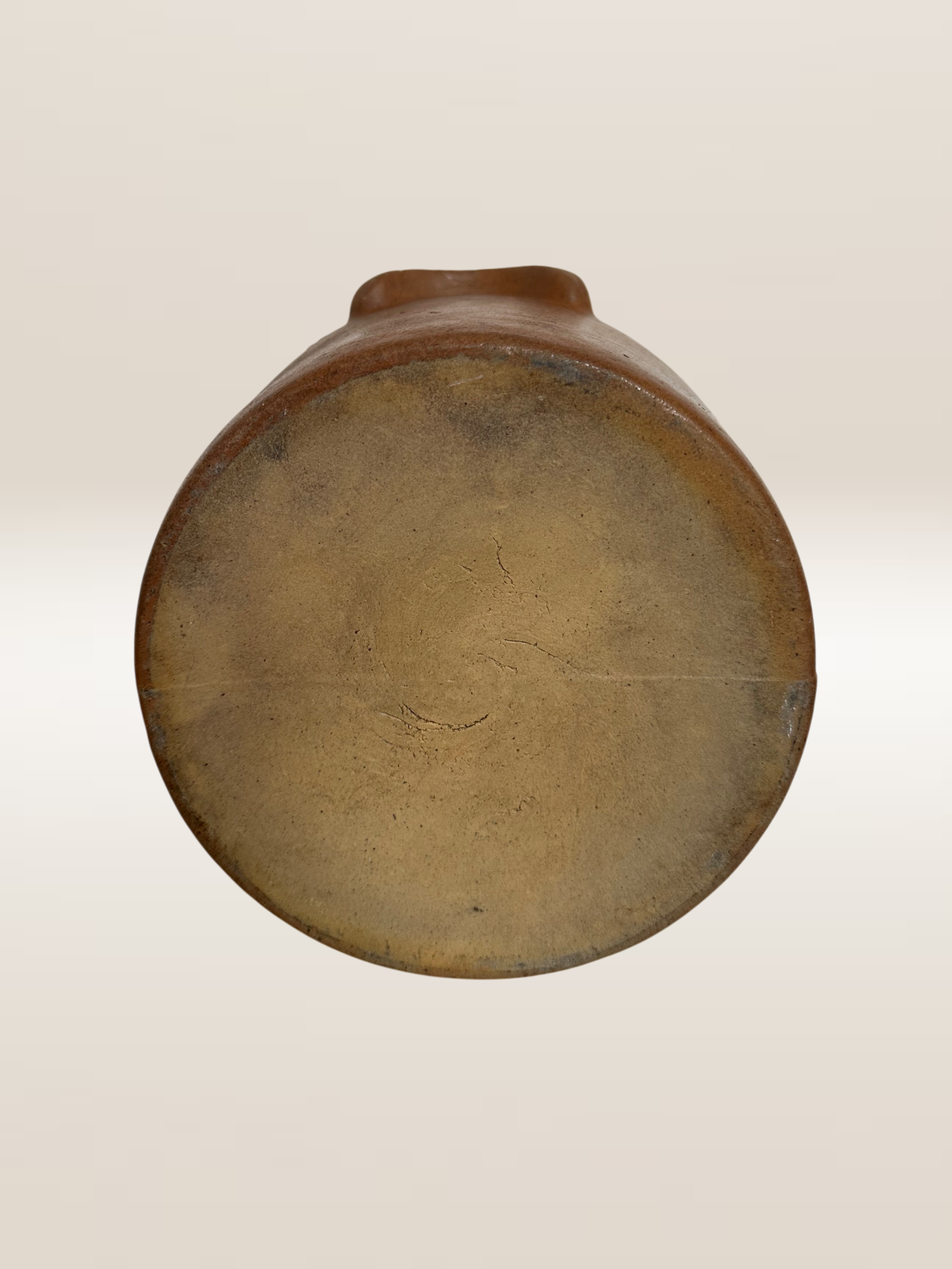 Ancien pot en grès vernissé brun