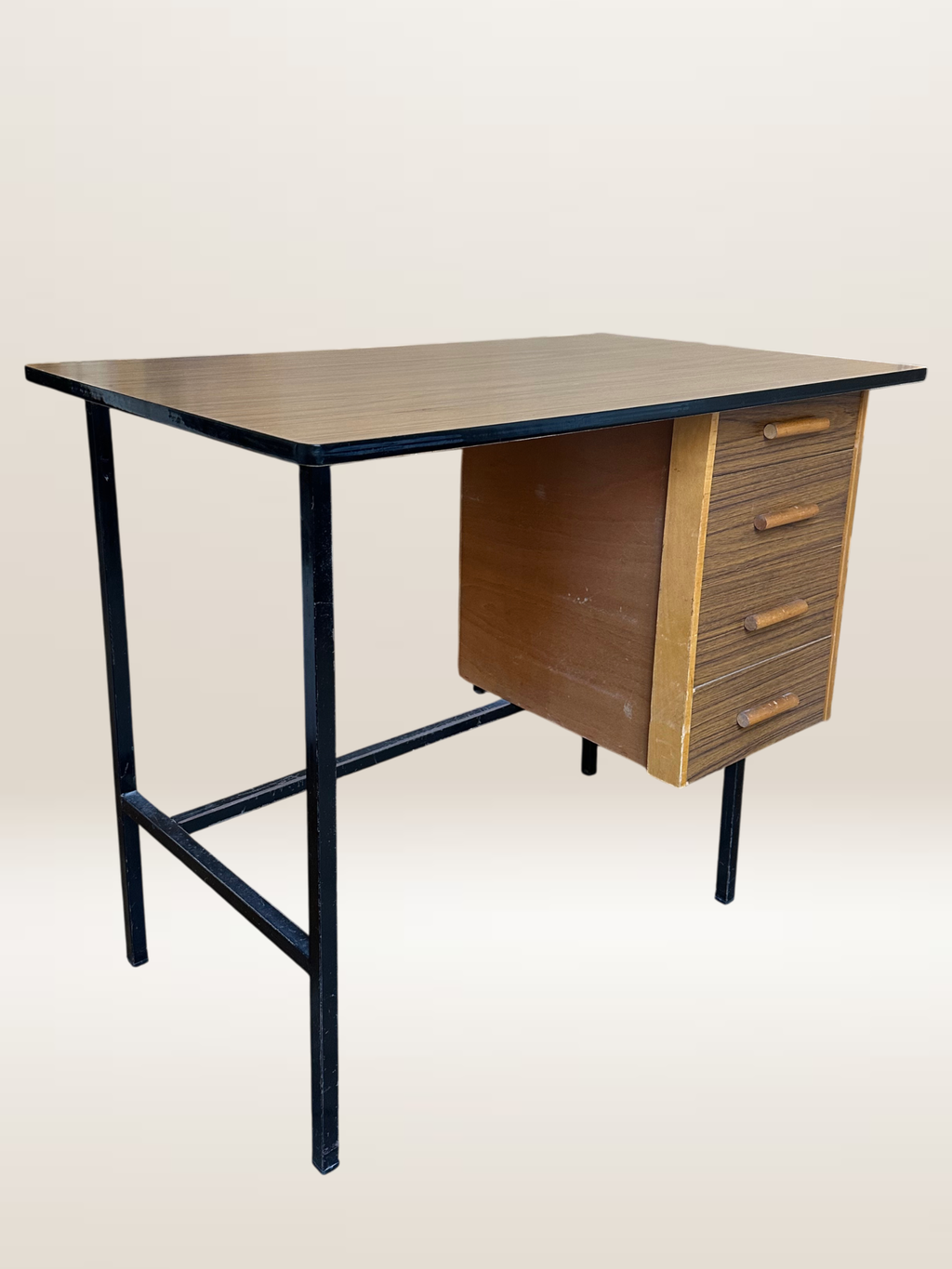 Bureau vintage en formica et métal