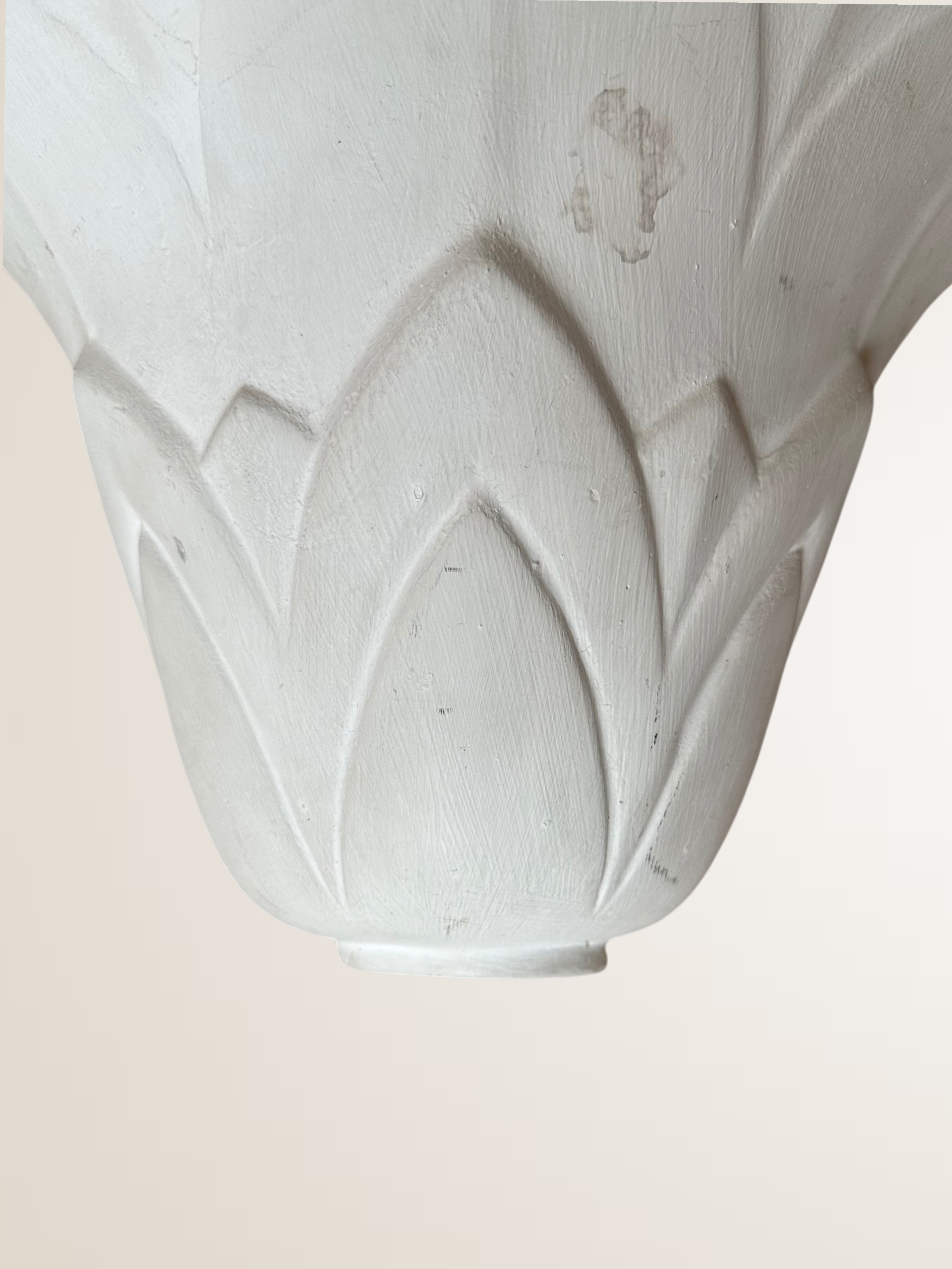 Paire d'appliques en plâtre, décor palmettes, XXe