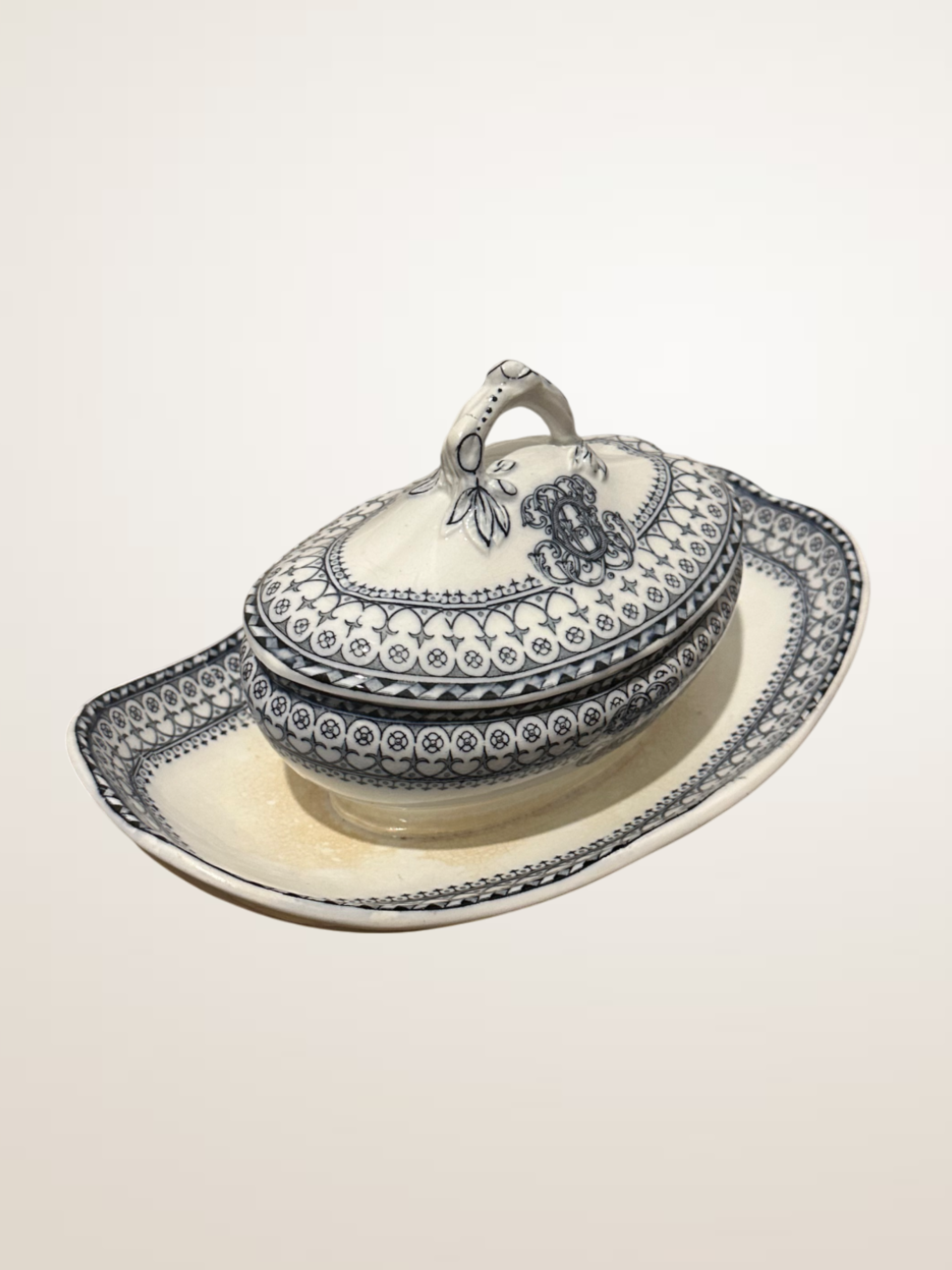 Pot à sauce en faïence fine Mintons à décor imprimé bleu