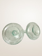 Paire de carafes à vin en verre moulé