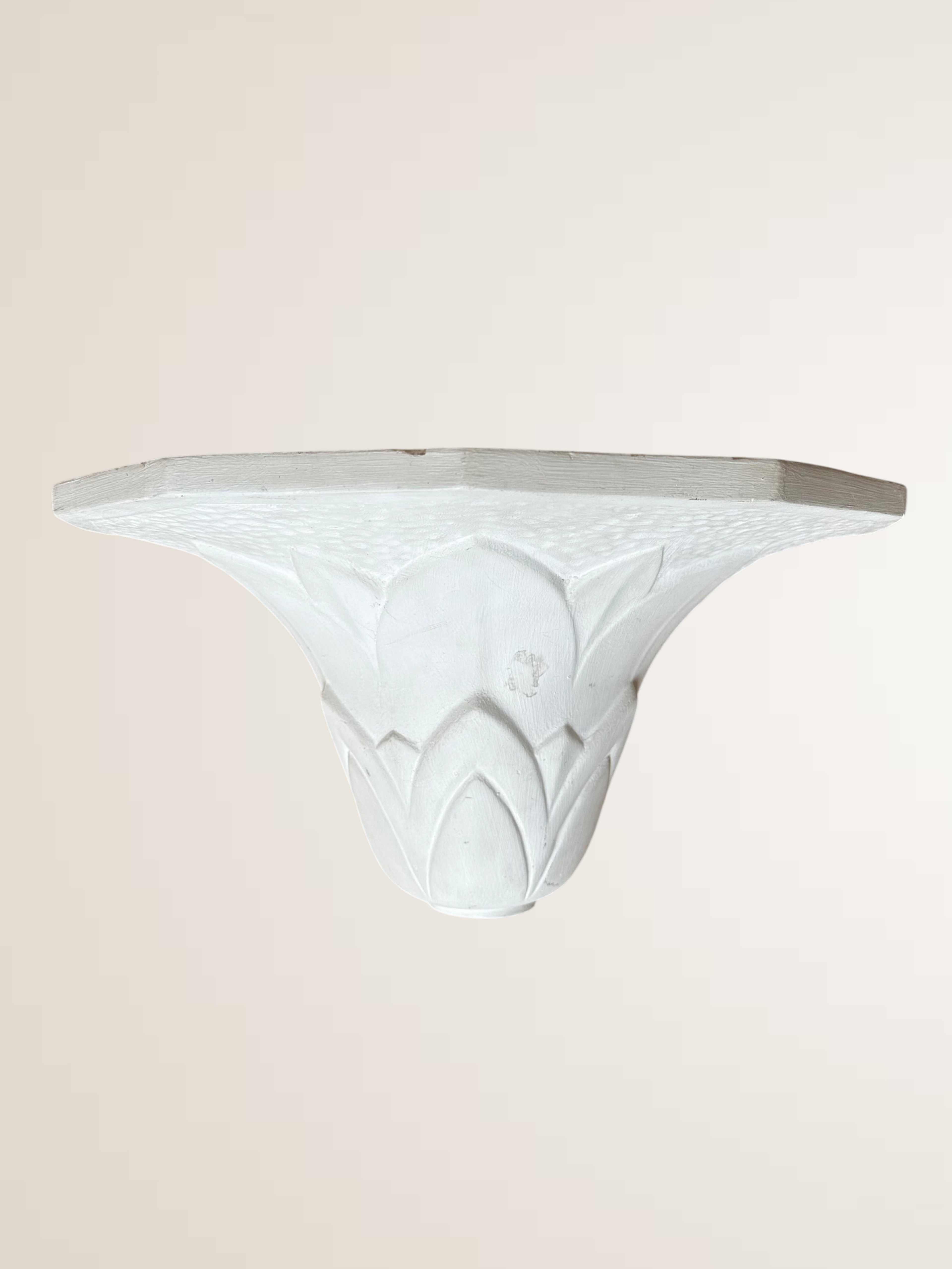 Paire d'appliques en plâtre, décor palmettes, XXe