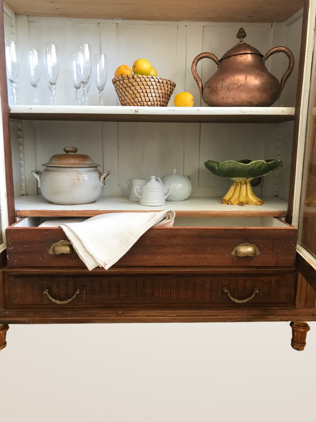 Vitrine ancienne en bois massif