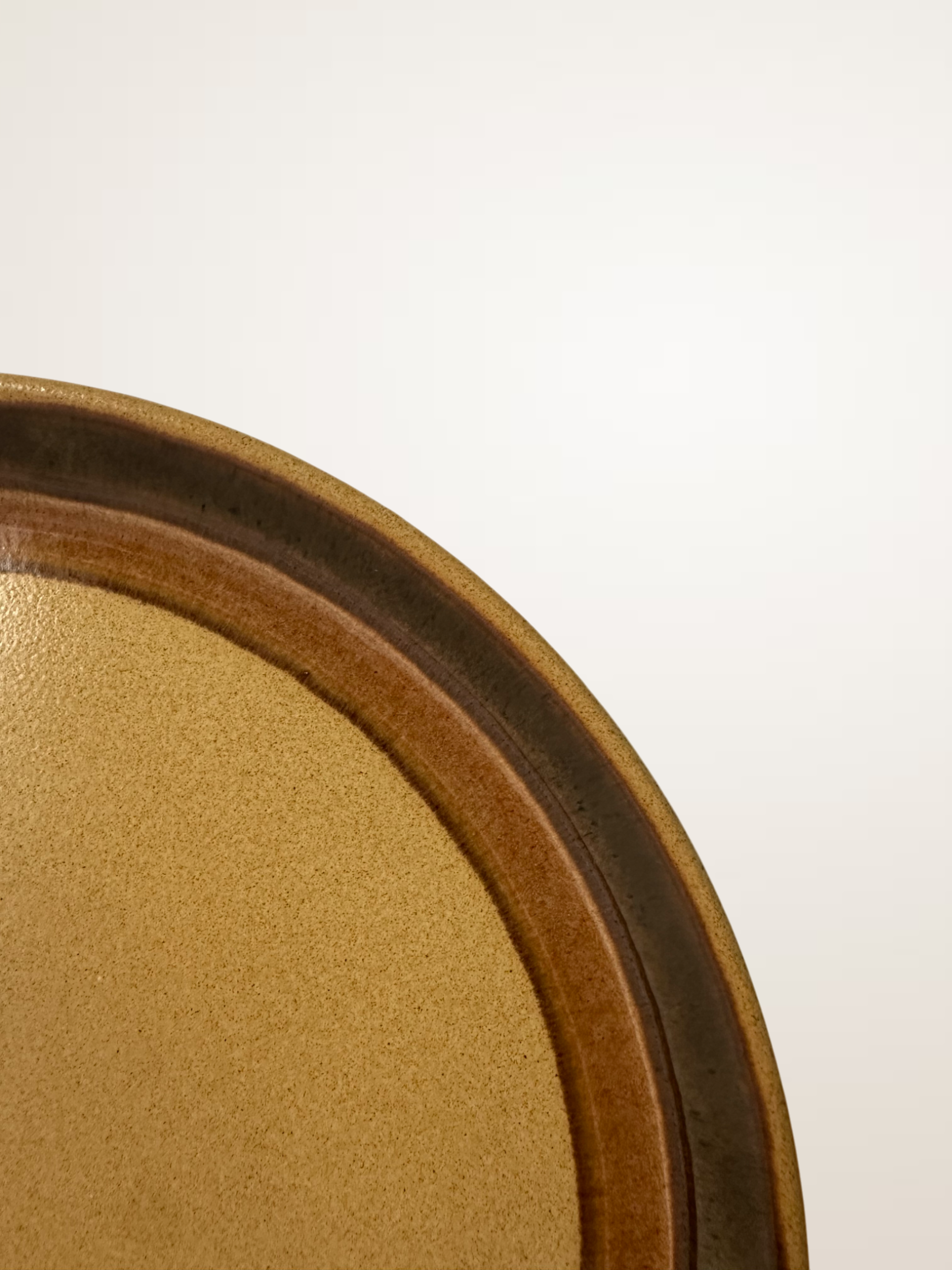 Set de six assiettes à dessert en grès émaillé