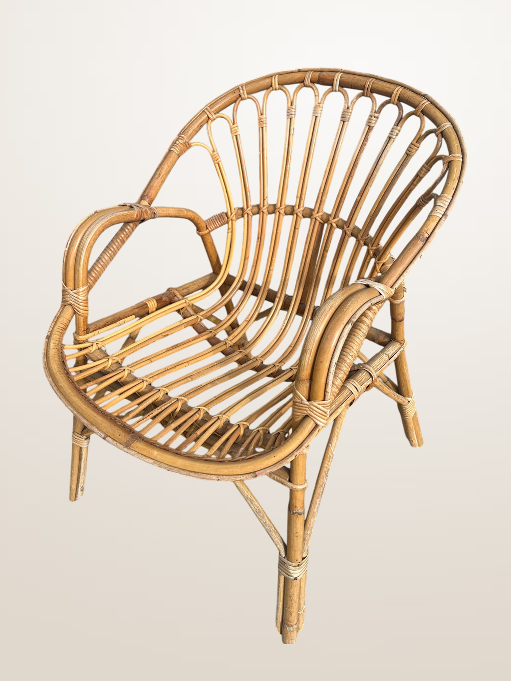 Fauteuil corbeille en rotin