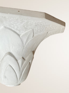 Paire d'appliques en plâtre, décor palmettes, XXe