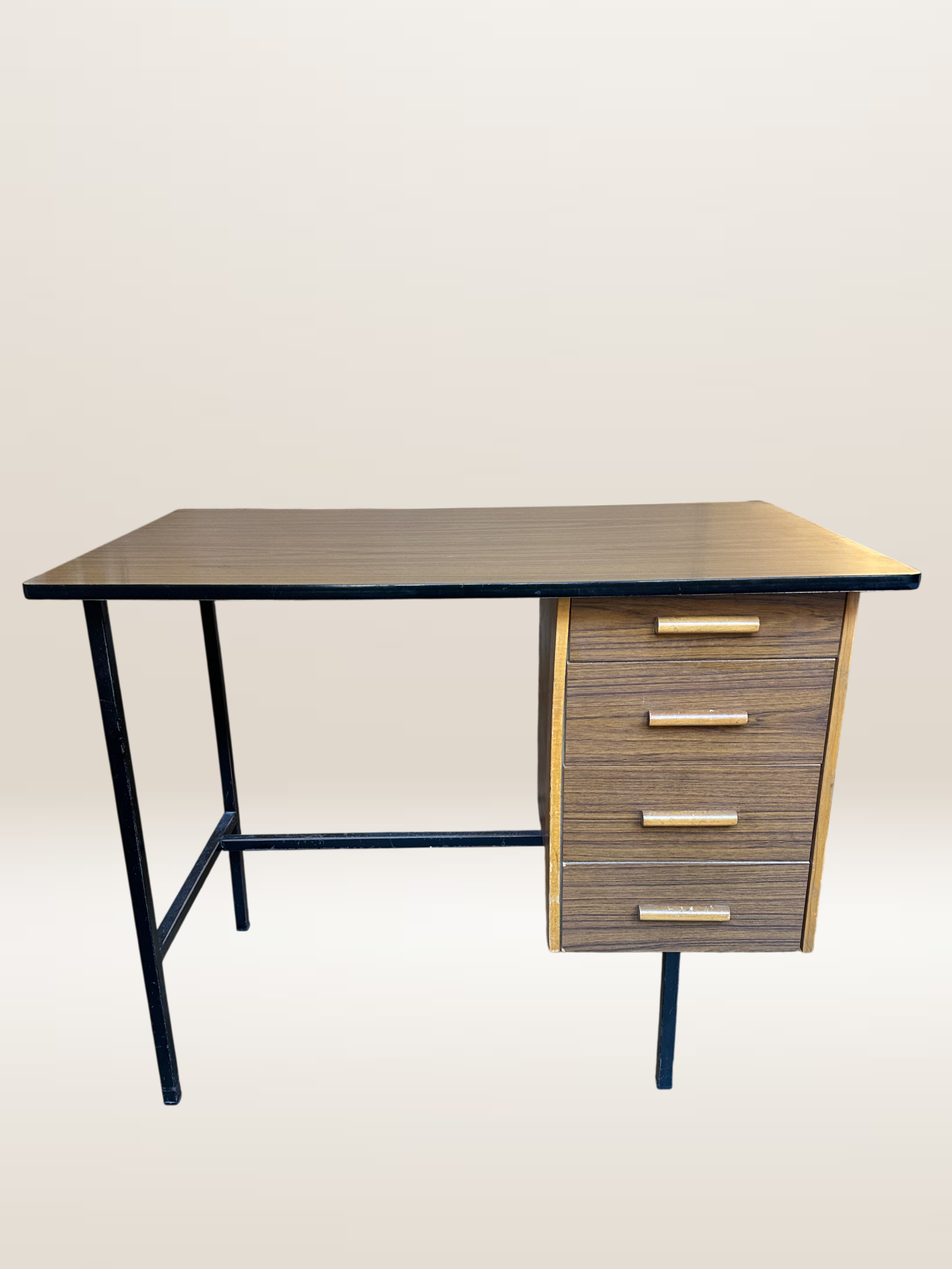 Bureau vintage en formica et métal