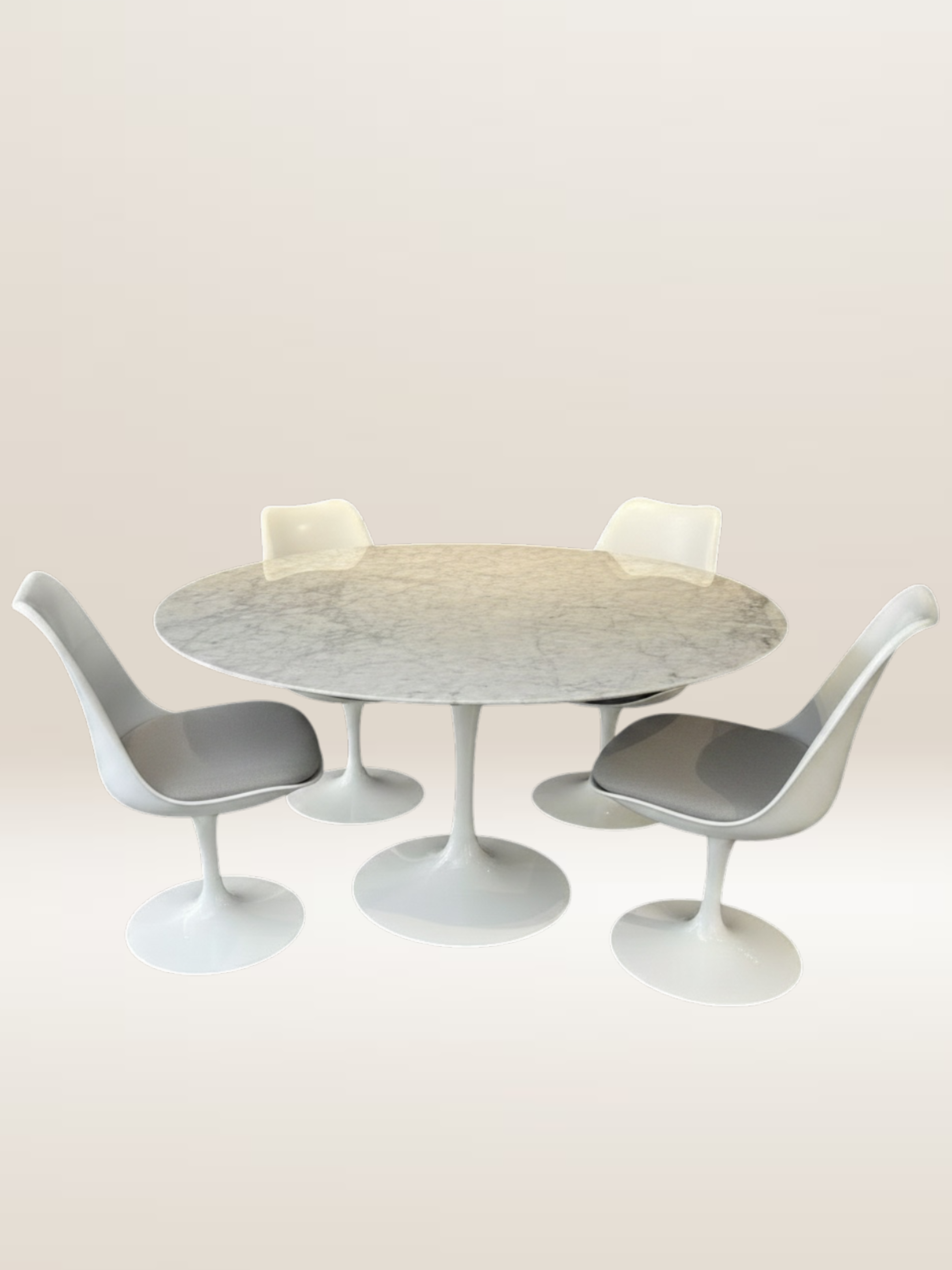 Table à manger Tulip en marbre statuario ⌀ 120 cm par Eero Saarinen pour Knoll
