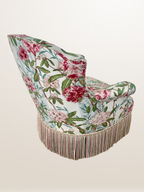Fauteuil crapaud style Napoléon III, tissu fleuri avec coussin